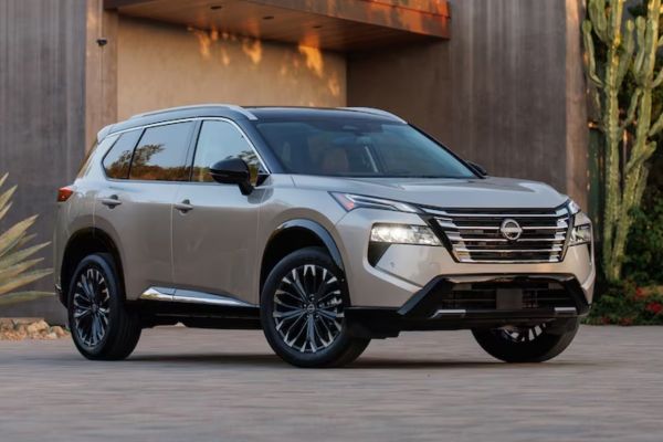 Mercedes-AMG 横扫 F1 十载的神级动力